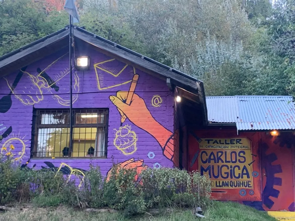 El colegio secundario funciona en el espacio del taller Carlos Mugica. Foto gentileza