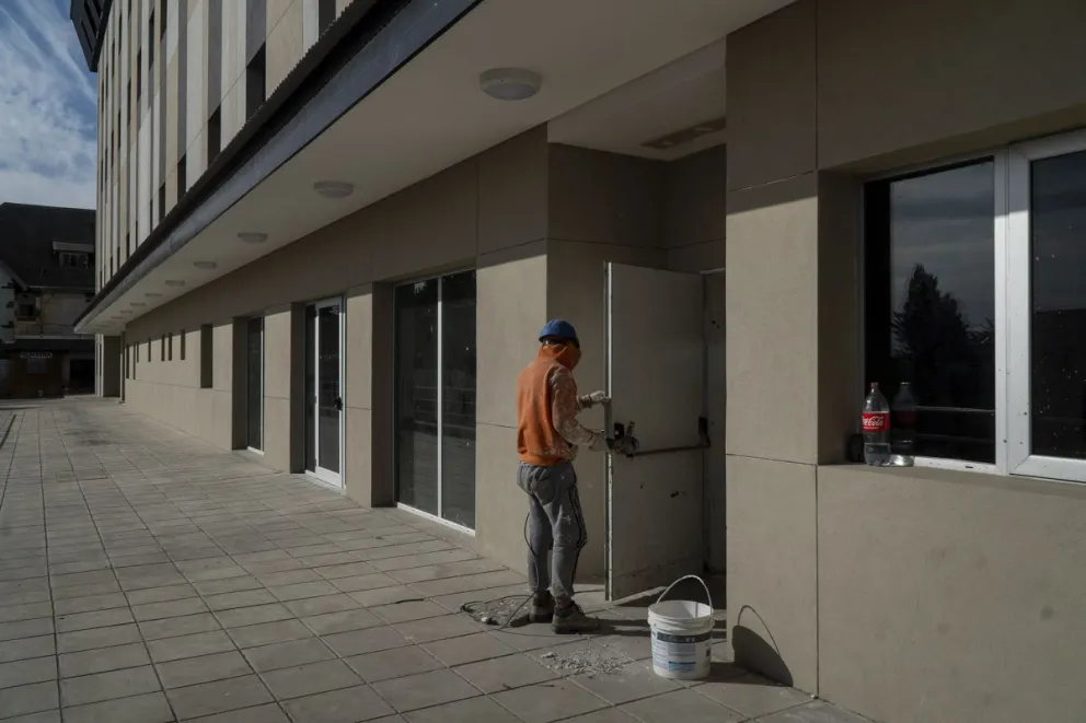 El edificio significará una ampliación de 11 mil metros nuevos a la actual estructura del hospital zonal. Fotos: Marcelo Martínez.