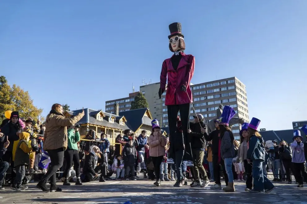 El Desfile de Gigantes partirá desde Mitre y Rolando hacia el Centro Cívico. Foto: Marcelo Martínez.