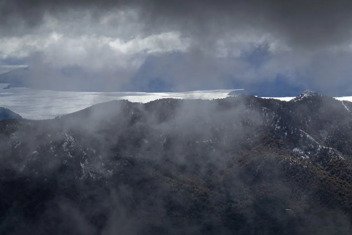 Parque Nacional Nahuel Huapi cerró todas las sendas de montaña por fuertes lluvias y vientos