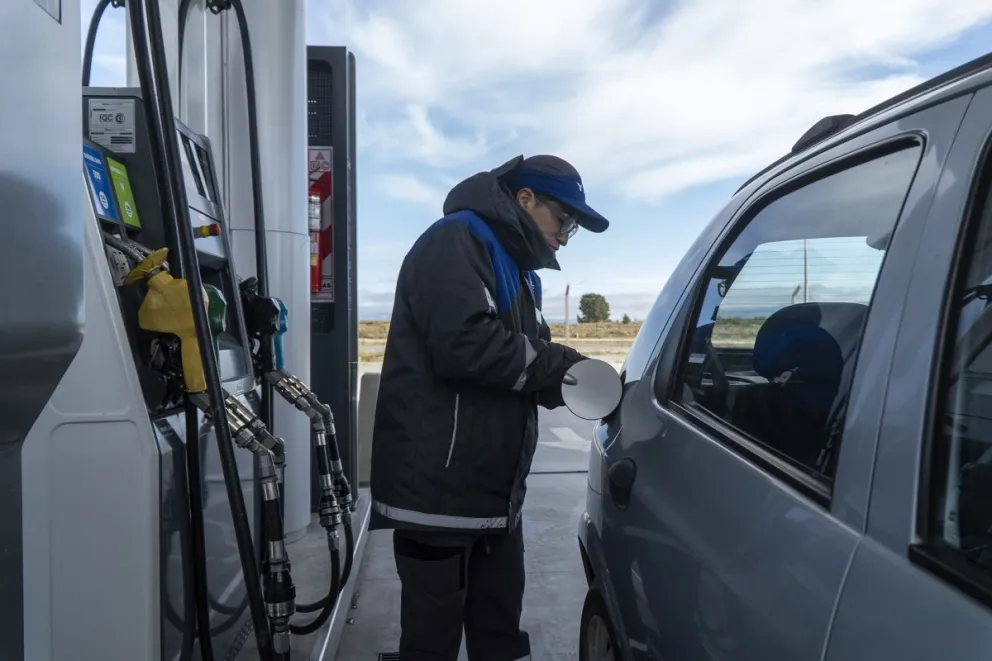 Tras el anuncio de baja en los precios, desde mañana se aplicará un nuevo aumento. Foto: Marcelo Martínez