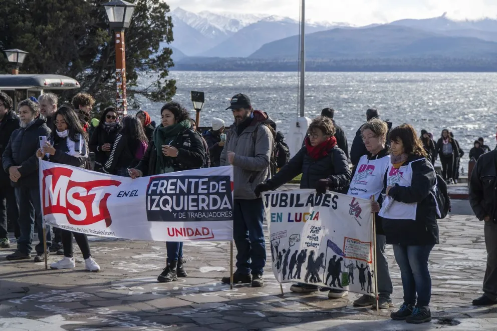 La concentración se realizó en el Centro Civico. Fotos: Marcelo Martínez