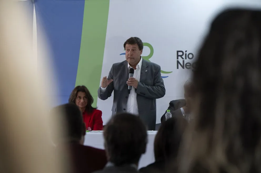 El gobernador presidió la puesta en marcha de la ATUR. Fotos: Marcelo Martínez.