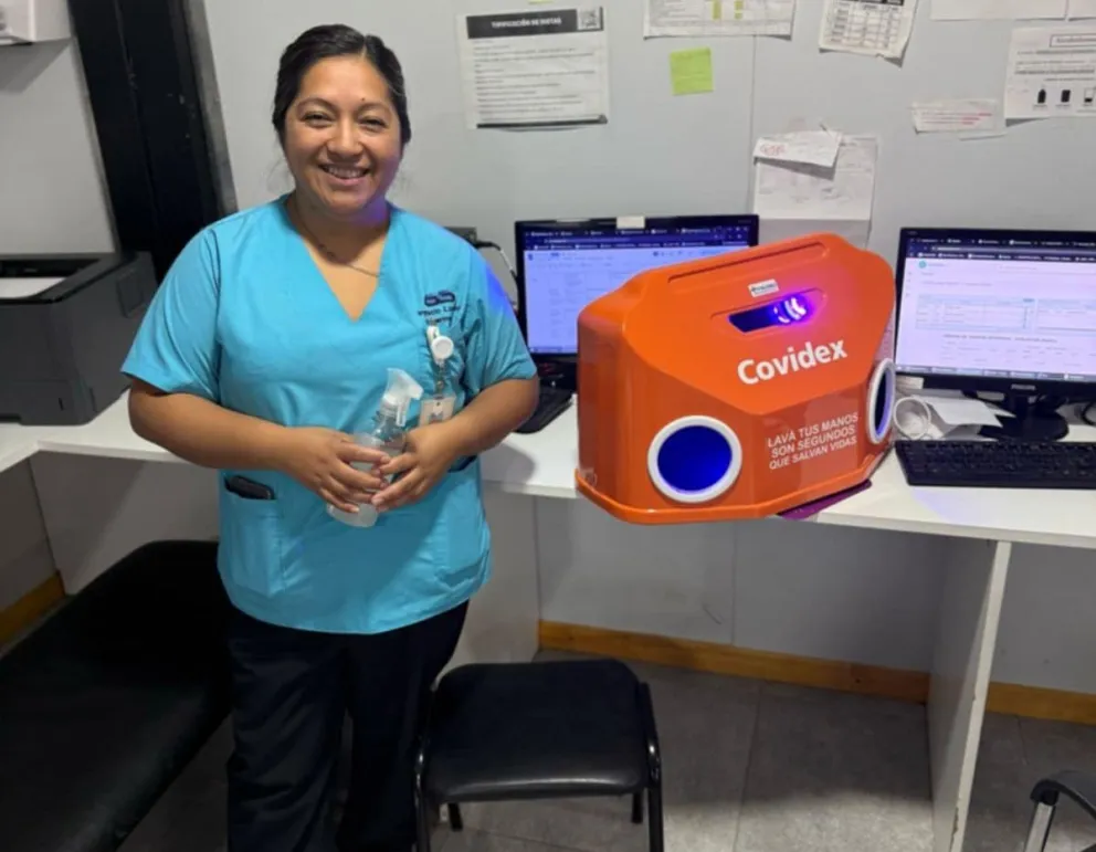 La simpatía y su sonrisa también son parte del tratamiento. Foto gentileza