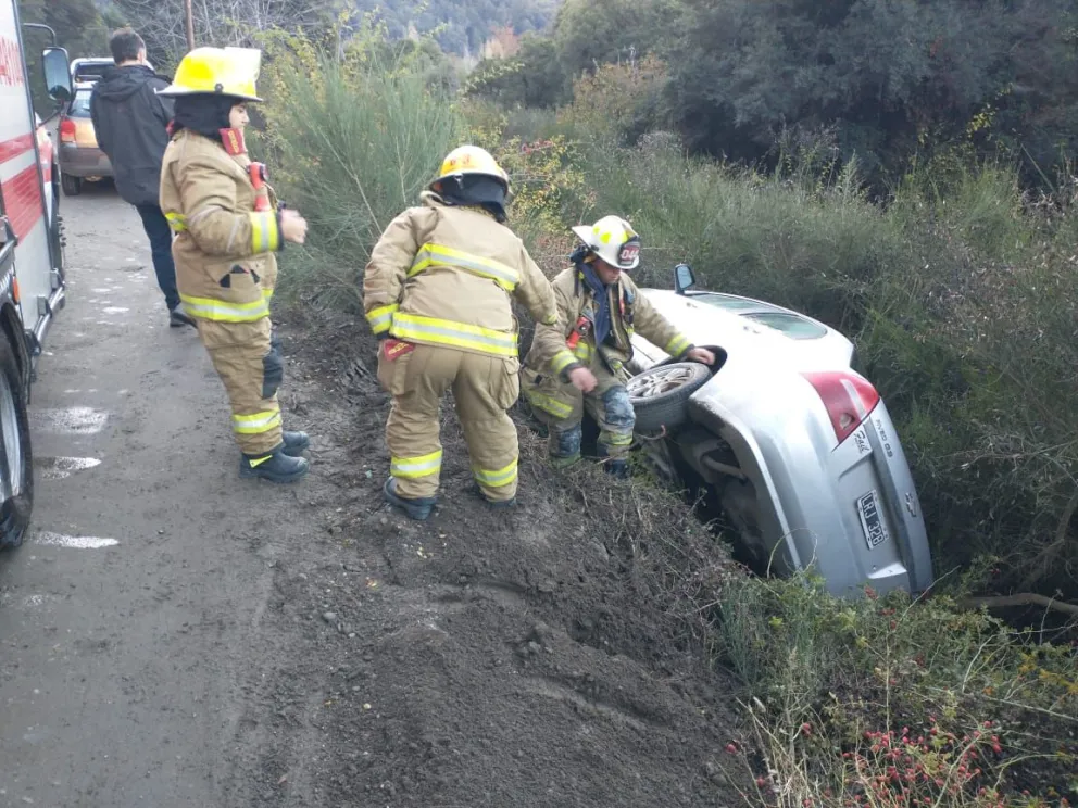 Vecinos alertaron que el camino no cuenta con habilitación municipal y es solo de 6 metros de ancho. Fotos Gentileza