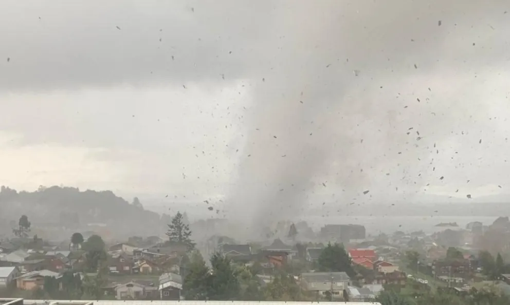 El tornado de Puerto Varas fue de grado 1 en la escala de Fujita, con vientos que bordearon los 200 km/h. Foto: Ilustrativa.