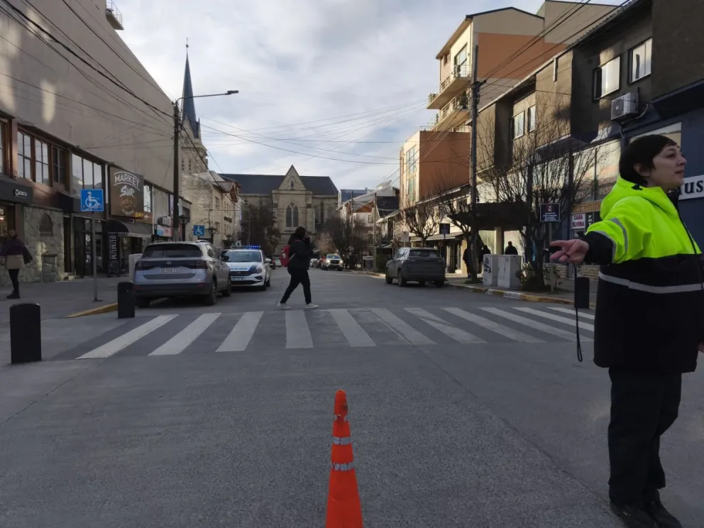 El hecho causó conmoción entre quienes transitaban por el lugar. Foto: ANB
