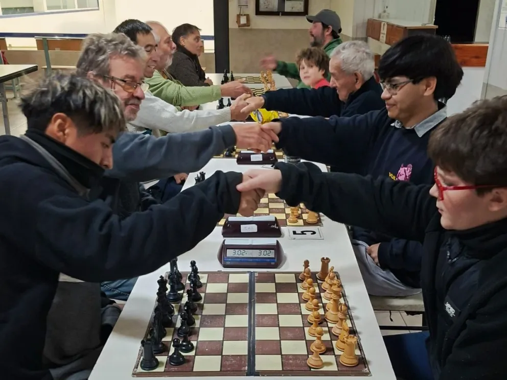 Excelente jornada de ajedrez en el Nahuel. Foto gentileza. 