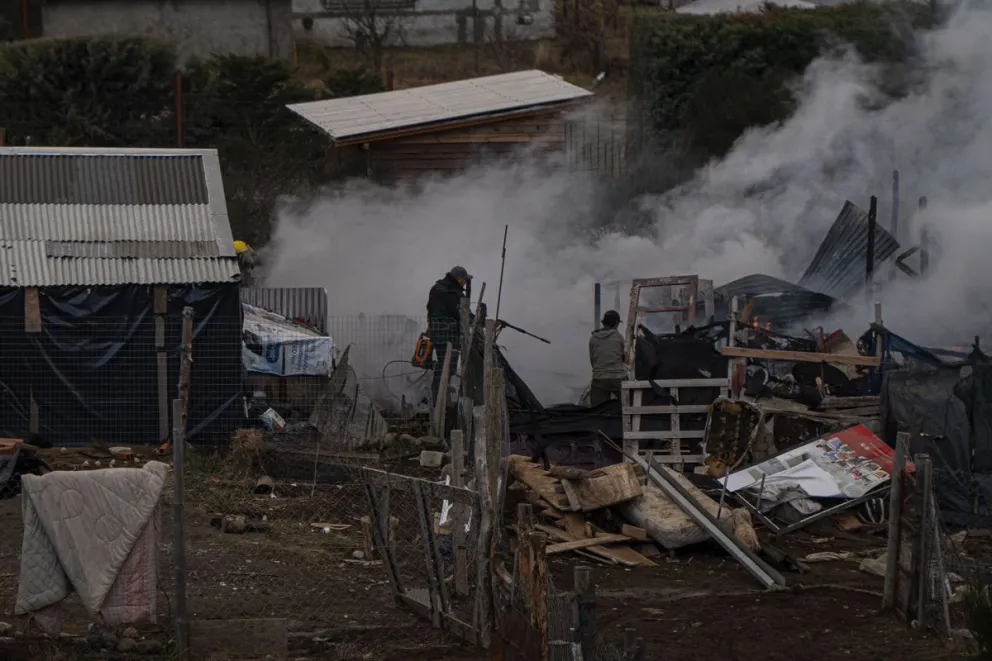 La solidaridad de la comunidad nuevamente sale a flote con este hecho lamentable. Foto: Marcelo Martínez