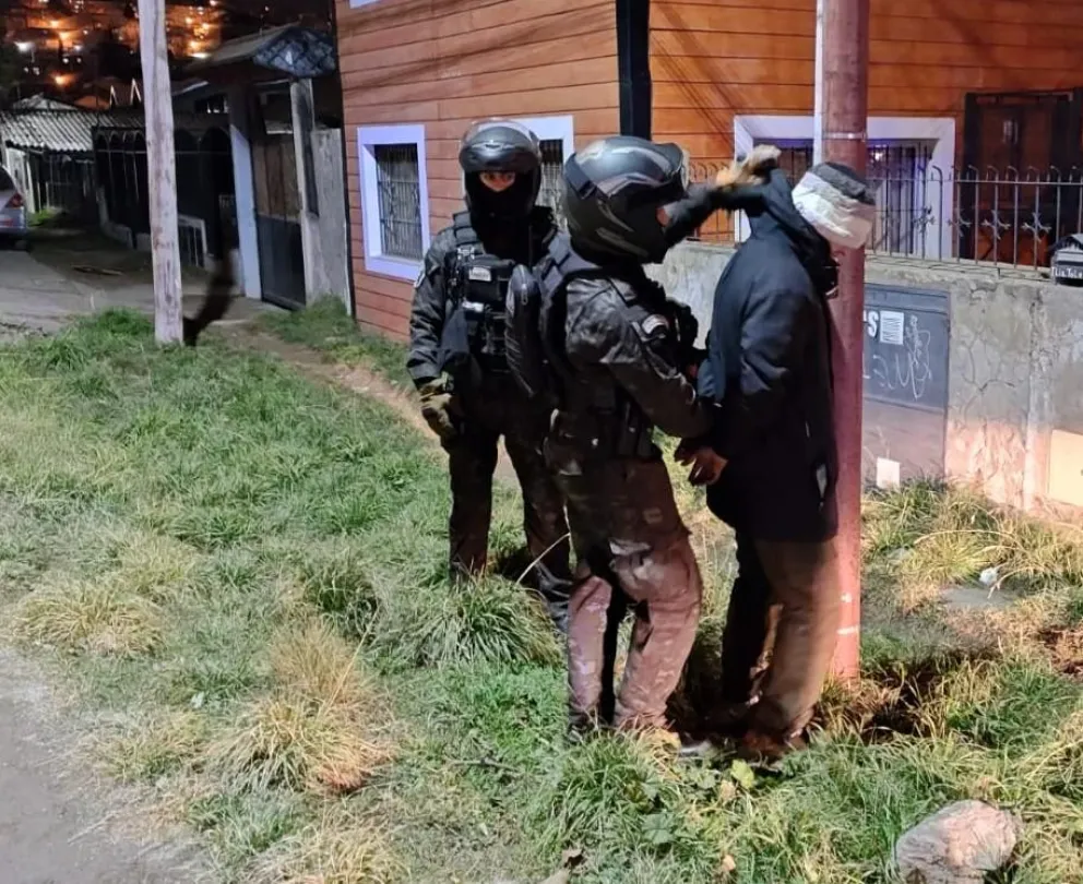 El individuo tenía un requerimiento judicial emitido por la Fiscalía desde marzo. Foto: Policía de Río Negro