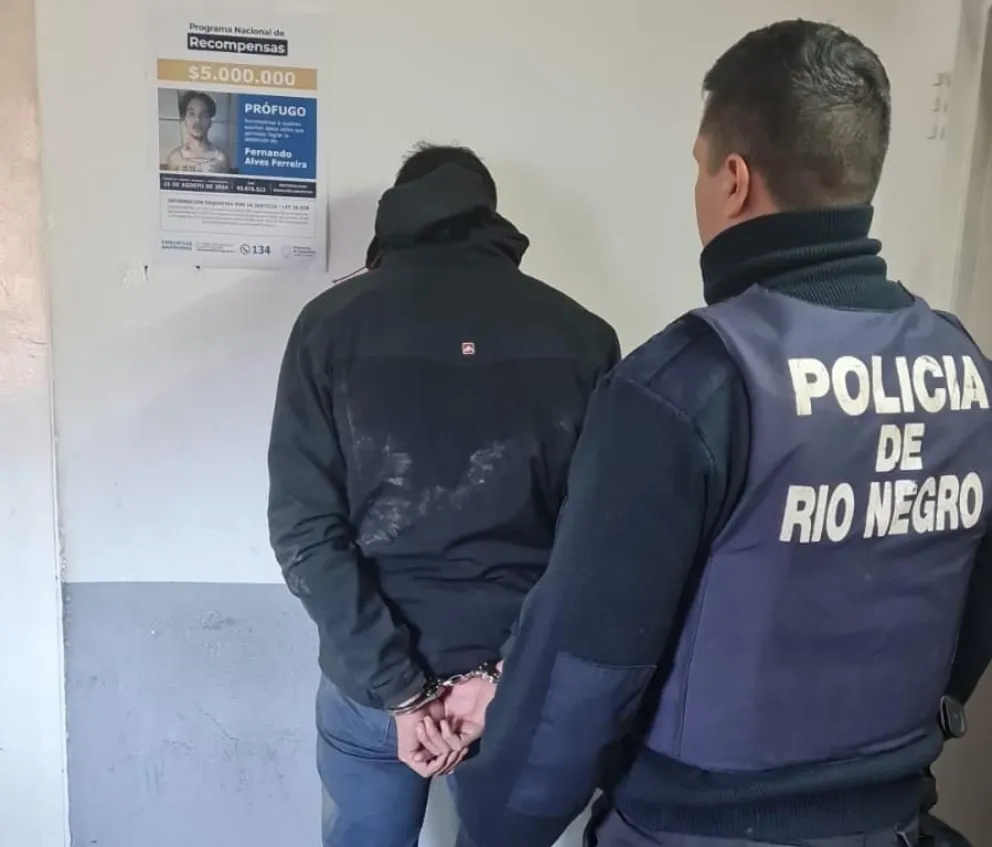 El sujeto intentó escapar, pero finalmente fue detenido. Foto: Policía de Río Negro.