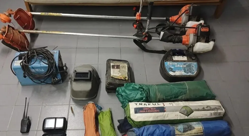Los elementos encontrados fueron denunciados en distintos robos. Foto: Policía de Río Negro.