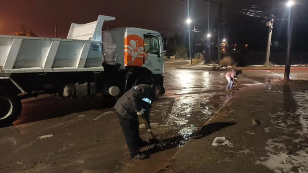 Los trabajos buscan prevenir situaciones de gravedad en los barrios. Foto gentileza