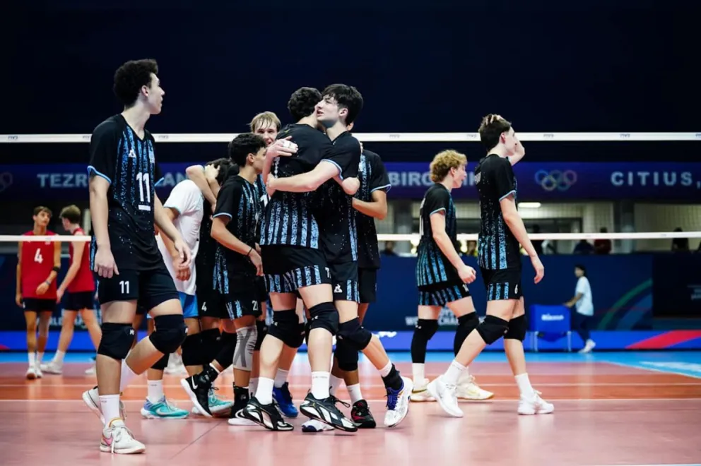 Los chicos del Sub19 siguen luchando por quedarse con el 9º puesto. Foto: FIVB.