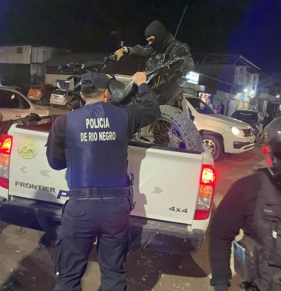 Las ocho motocicletas fueron secuestradas por personal policial. Foto: Policía de Río Negro.