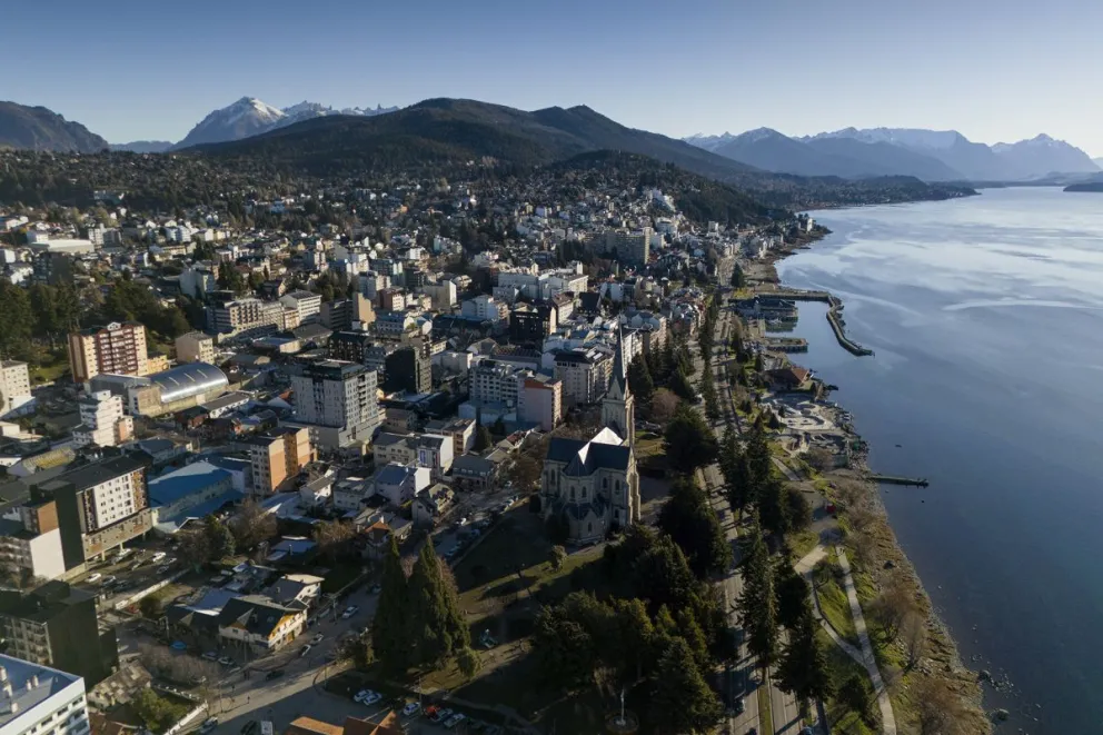 En Bariloche, alquilar sigue siendo un problema y por el que se paga un precio muy alto. Foto: Marcelo Martínez.
