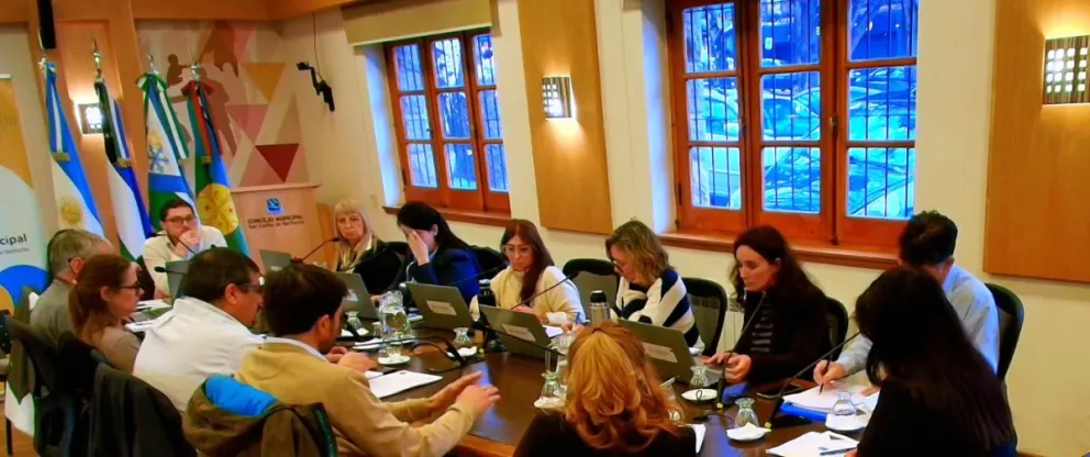 Se espera para esta semana un dictamen de asesoría letrada sobre la viabilidad jurídica de resolución que aprueba el referéndum.