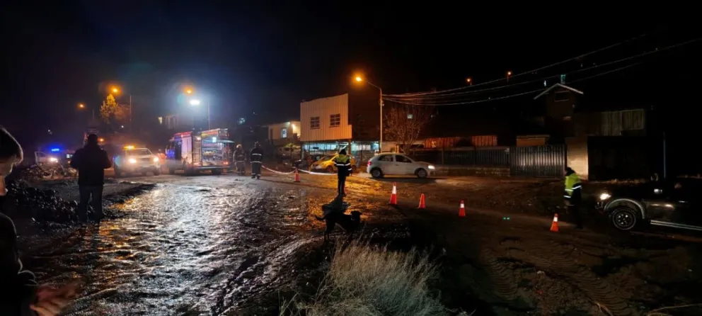 El hecho se produjo este martes por la noche en la zona de calles Wiederhold y Rivadavia. Fotos: gentileza.