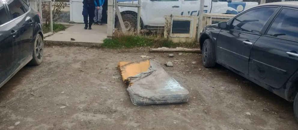 Los tres detenidos fueron trasladados a otras unidades policiales de la ciudad. Foto: ANB.