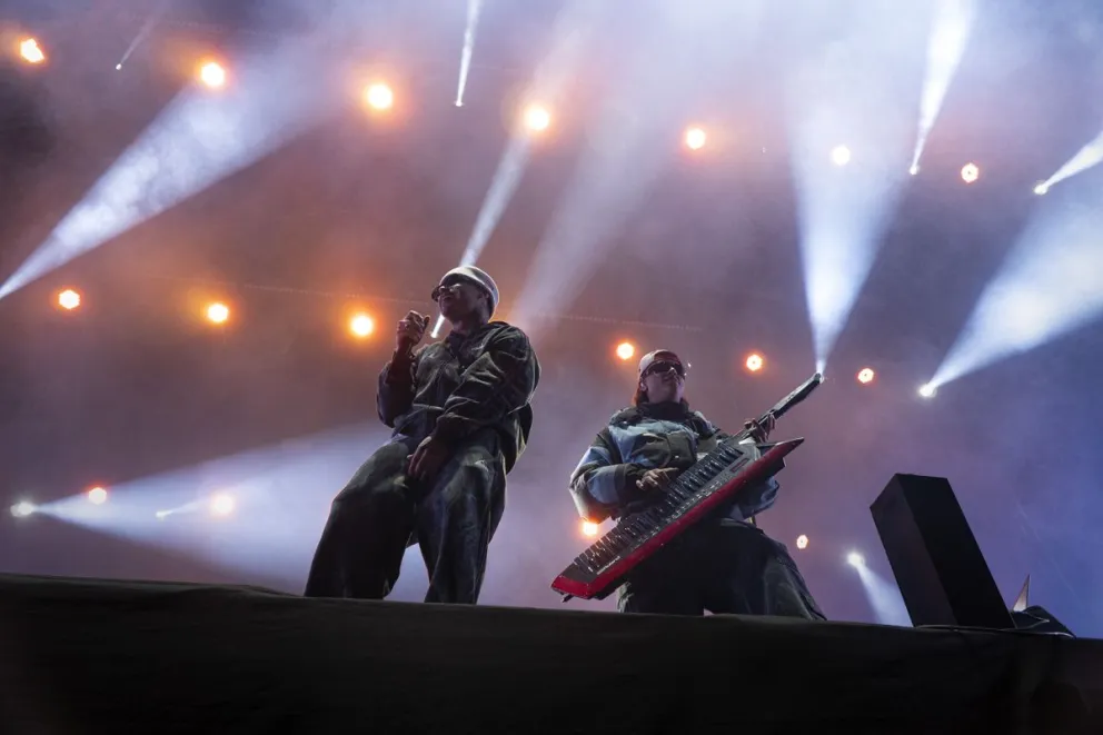 El Centro Cívico vivió una noche increíble en el cierre de la Fiesta de la Nieve. Fotos: Marcelo Martínez.