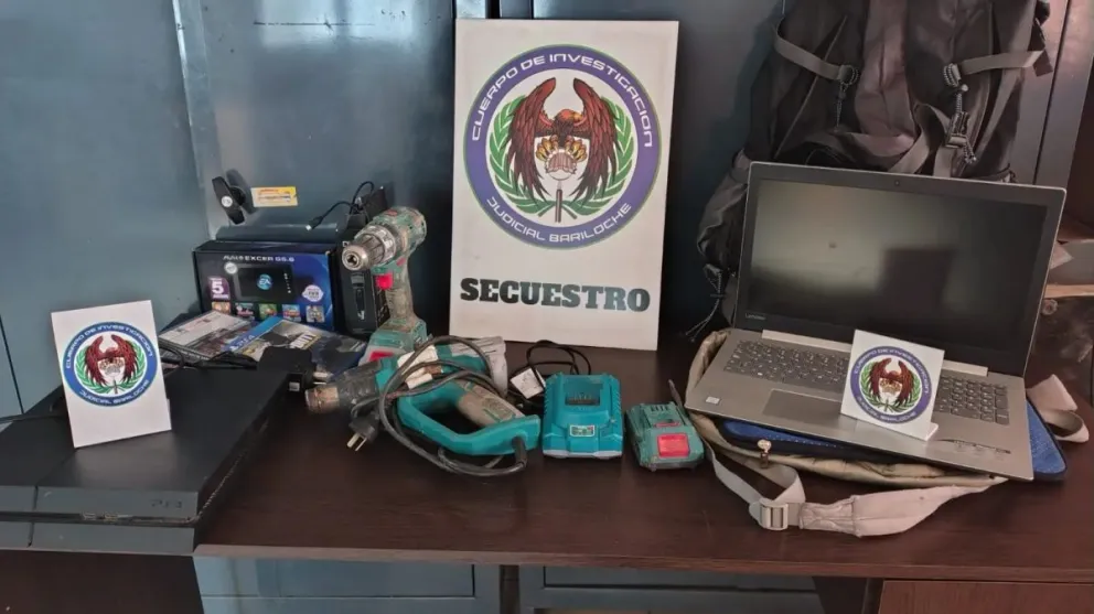 Tres personas fueron detenidas luego del hecho. Foto: Policía de Río Negro.