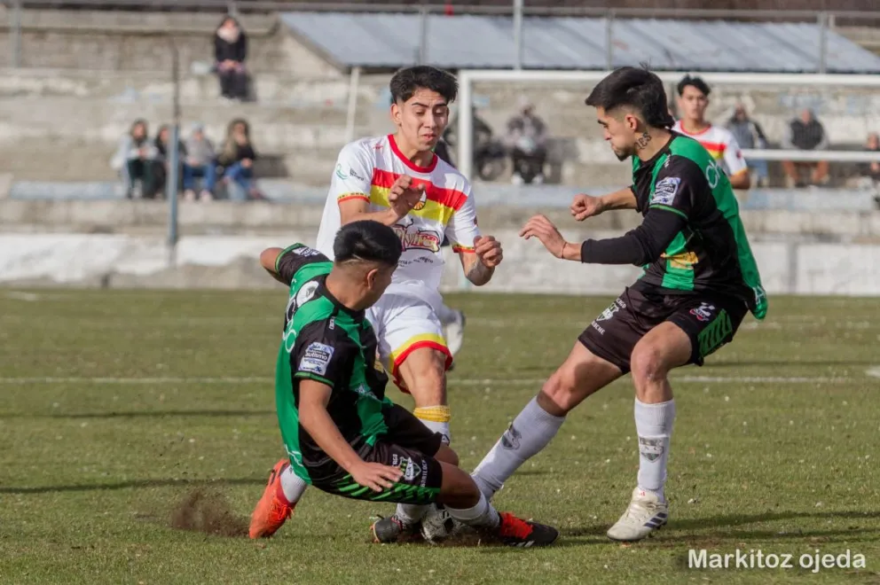 Cruz del Sur y Chicago tendrán el domingo un cruce muy importante. Foto: Martkitoz Ojeda. 