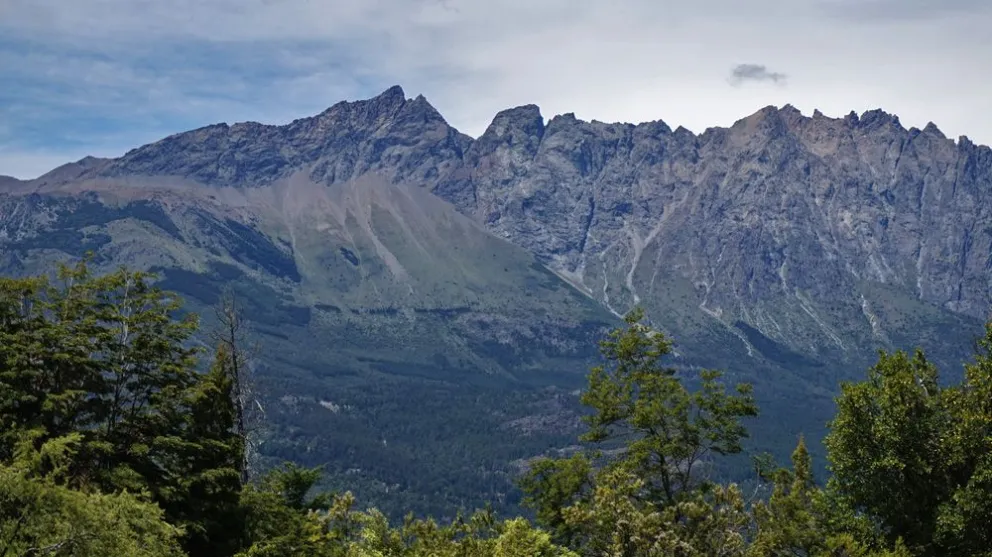 Hay un gran operativo para hallar al parapentista accidentado. Foto ilustrativa