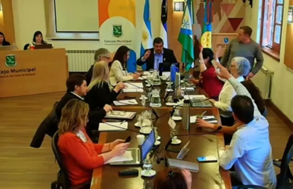 La sesión demandó un cuarto intermedio que se extendió por casi 7 horas. 