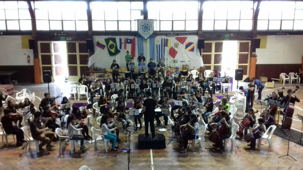 La presentación será en el gimnasio del colegio Don Bosco a partir de las 20 horas. 