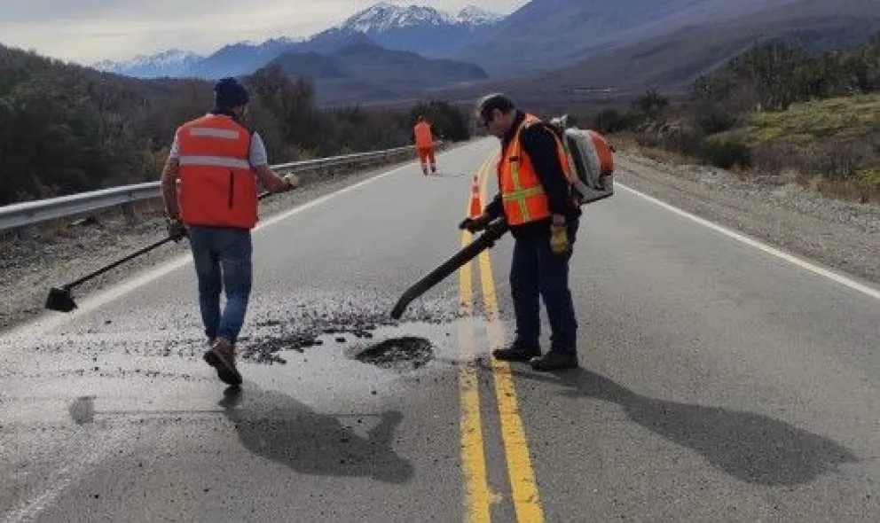 Los trabajos continuarán en los próximos días, aprovechando las buenas condiciones climáticas. Fotos: Vialidad Nacional.