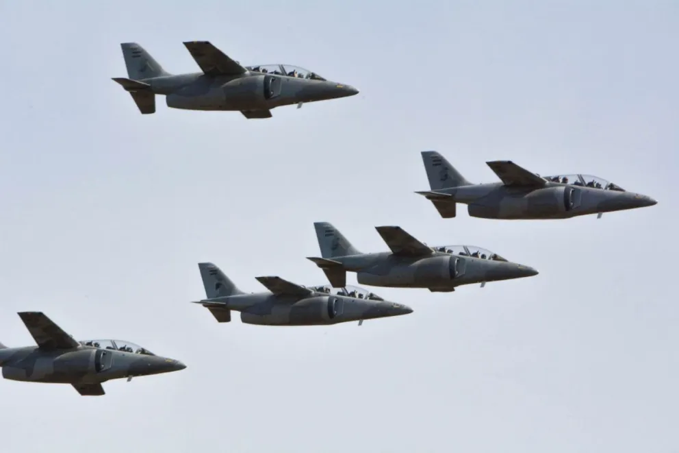 Los aviones sobrevolarán el Nahuel Huapi el próximo sábado. Foto ilustrativa