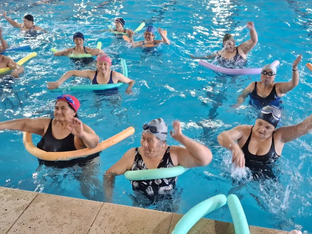 El objetivo es promover la actividad física y el bienestar de los adultos mayores. Foto: Municipalidad de Bariloche.