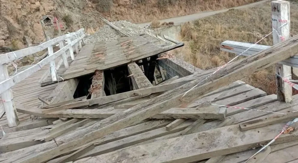 Desde la Municipalidad de Dina Huapi indicaron que los trabajos de reparación comenzarían este mes. Foto: Gentileza.