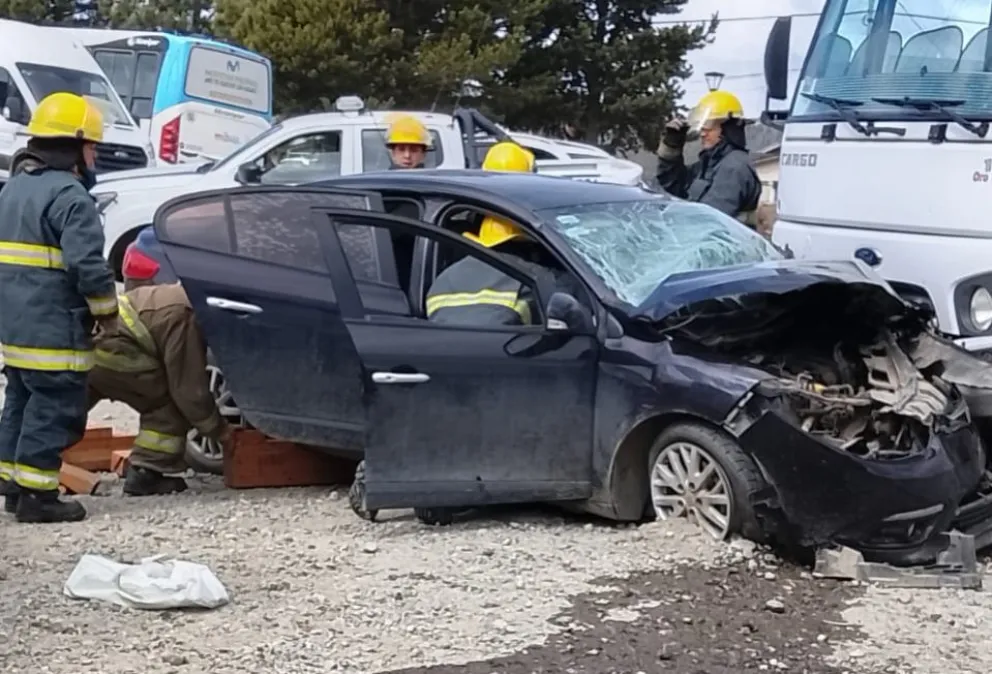 El violento accidente se registró esta tarde en la zona de El Frutillar. Foto gentileza