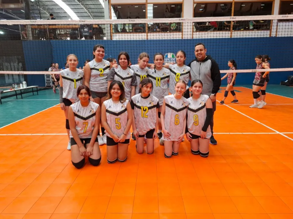 Las chicas fueron grandes protagonistas jugando los dos días en las dos categorías. Fotos: gentileza.