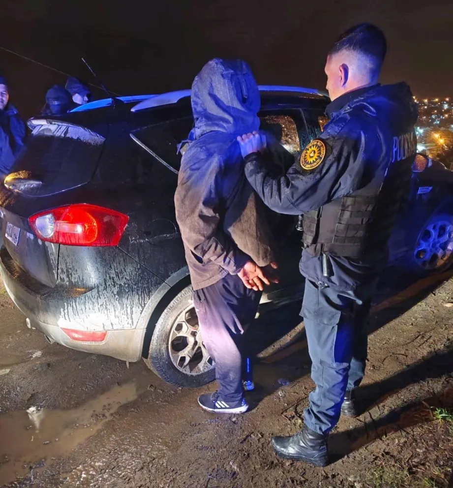 El operativo tuvo lugar cerca de las 21 horas en Genghini y Sobral. Foto: Policía de Río Negro.