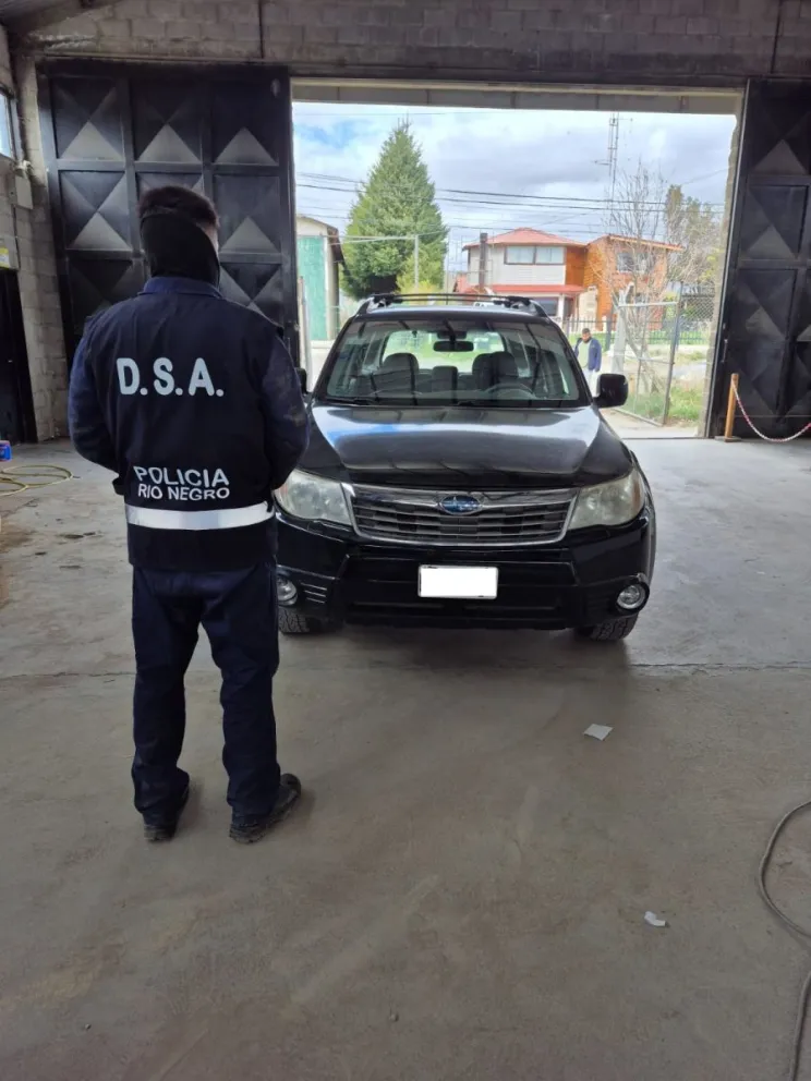 El vehículo quedó a disposición de la justicia. Foto gentileza: Policía RN