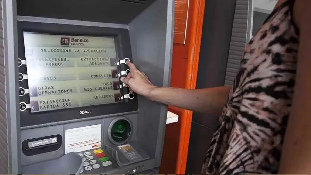 El anuncio del cronograma de pagos llega un día antes de la reanudación de las paritarias. 