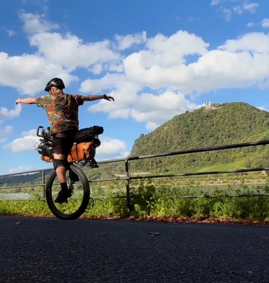 Su objetivo es recorrer más de 4000 kilómetros hasta Turquía. Foto: Gentileza. 