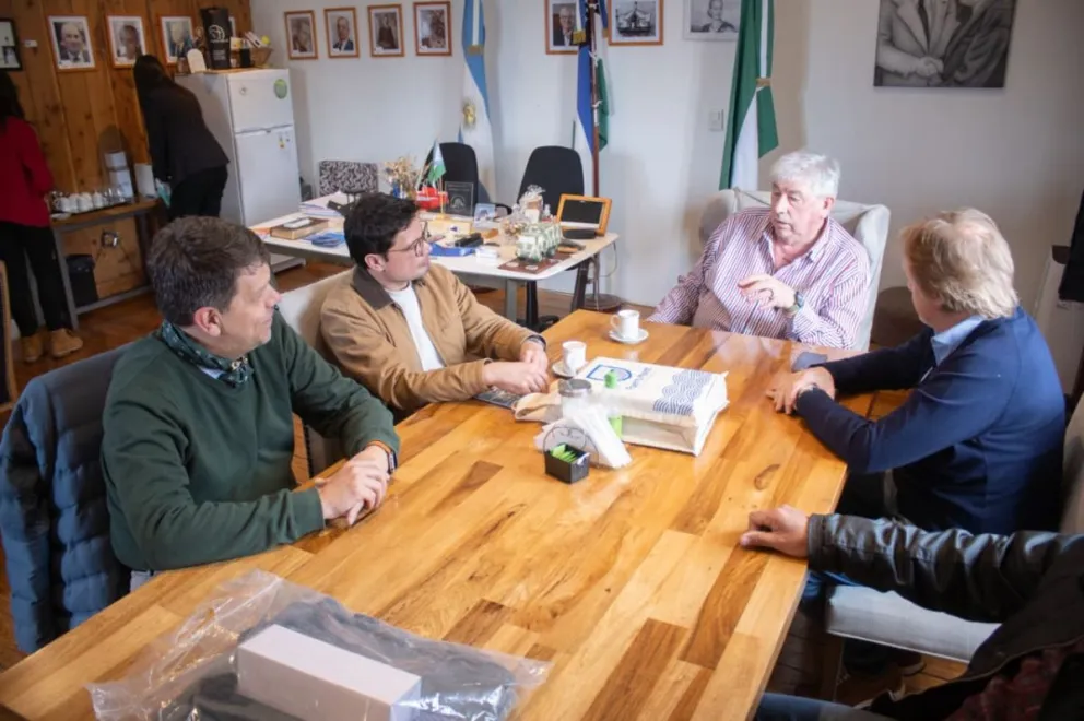 La reunión se realizó basada en algunos ejes fundamentales para ambas ciudades. Foto: Municipalidad de Bariloche.