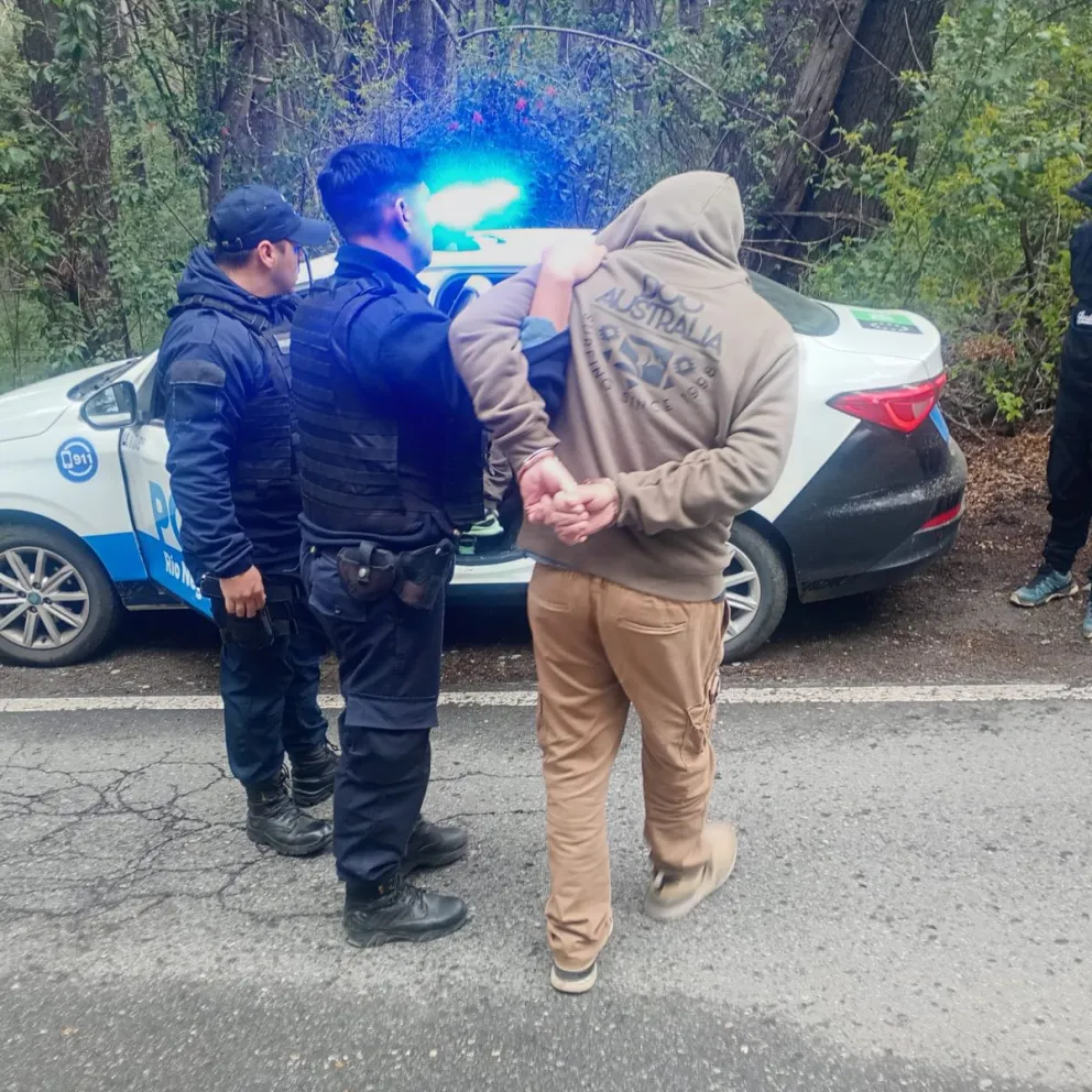 El hecho ocurrió este viernes en la zona de Circuito Chico. Fotos: Policía de Río Negro.