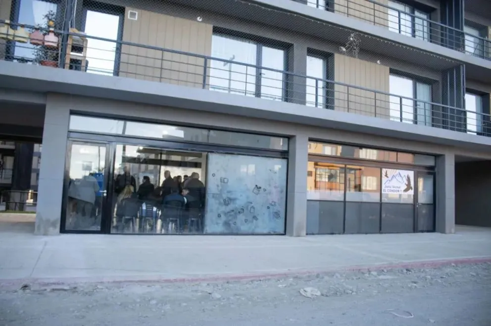 Se anunciaron talleres de ajedrez y nuevas propuestas comunitarias abiertas a todos los habitantes del barrio. Foto: Bariloche informa.