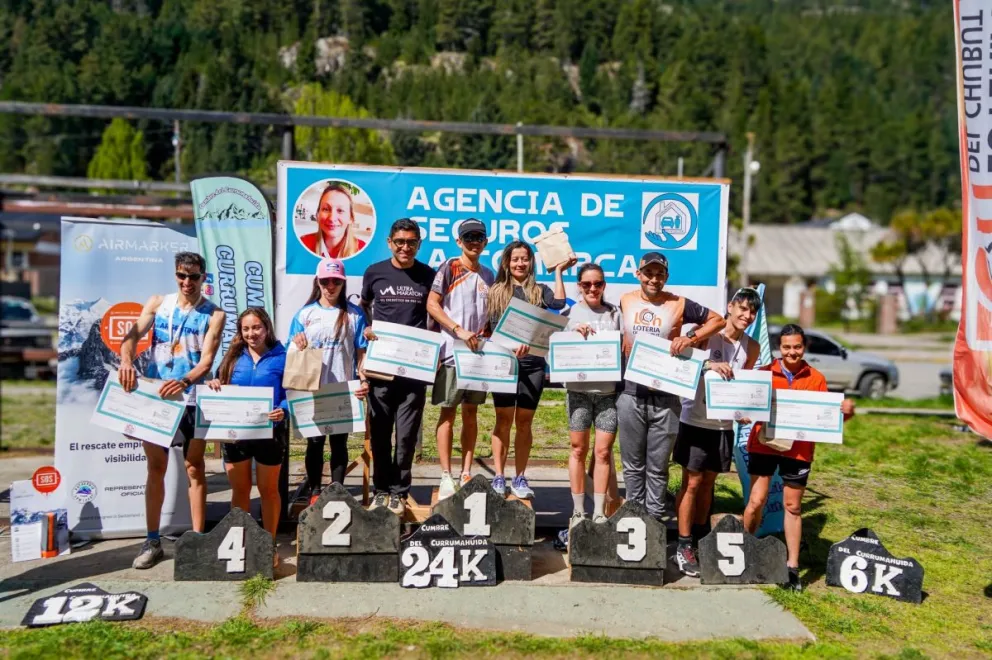 El podio en 24 kilómetros. Gran actuación barilochense en Lago Puelo. Foto: gentileza.