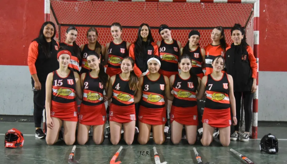 Estudiantes Unidos en Sub16. Abajo, San Esteban y Pehuenes. Fotos: gentileza.