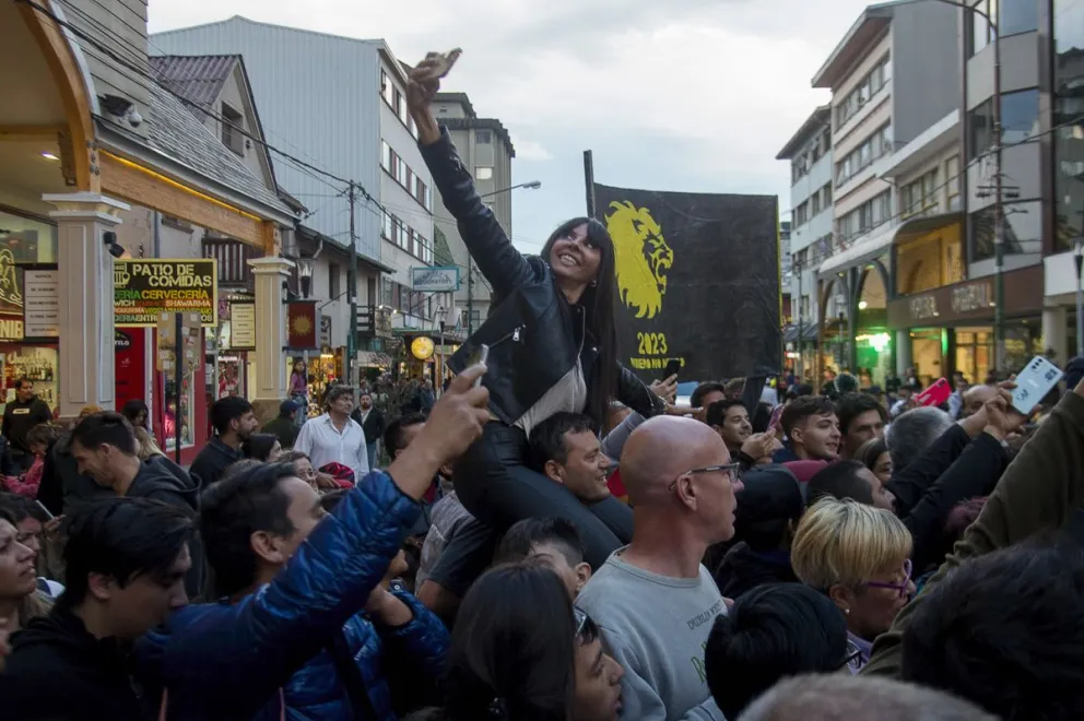 Dos partidos que competirán el 26 de octubre ya pidieron la renuncia de su candidatura. Foto: Marcelo Martínez.