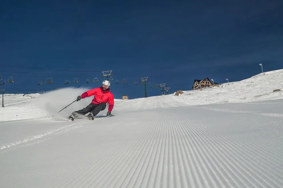 Los residentes podrán adquirir el pase con un precio imperdible hasta el 31 de diciembre. Foto: Catedral Alta Patagonia.