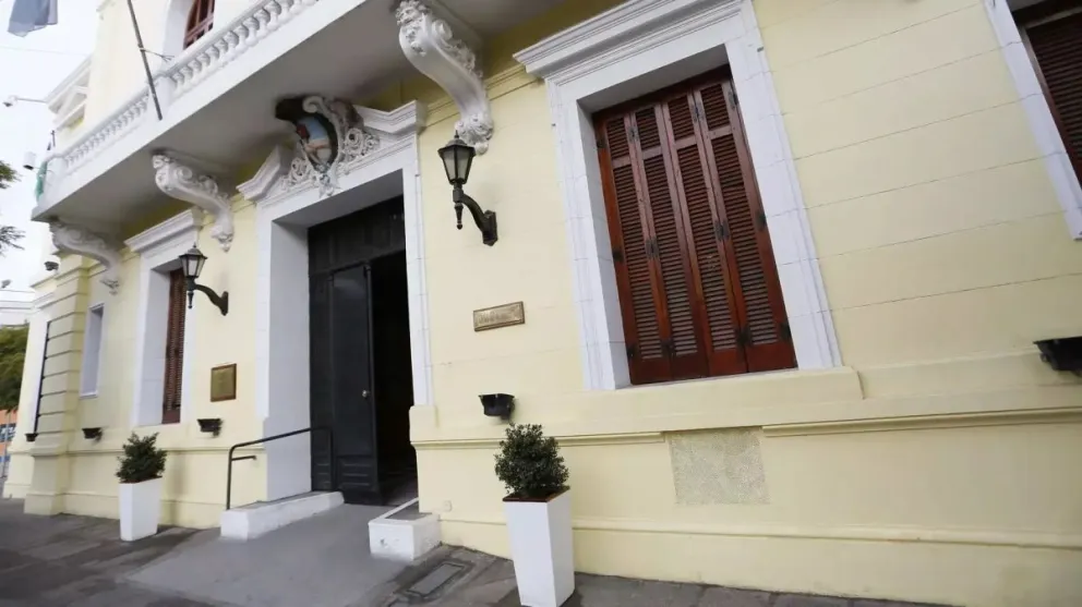 Las sanciones más severas son la cesantía y la exoneración. Foto gentileza