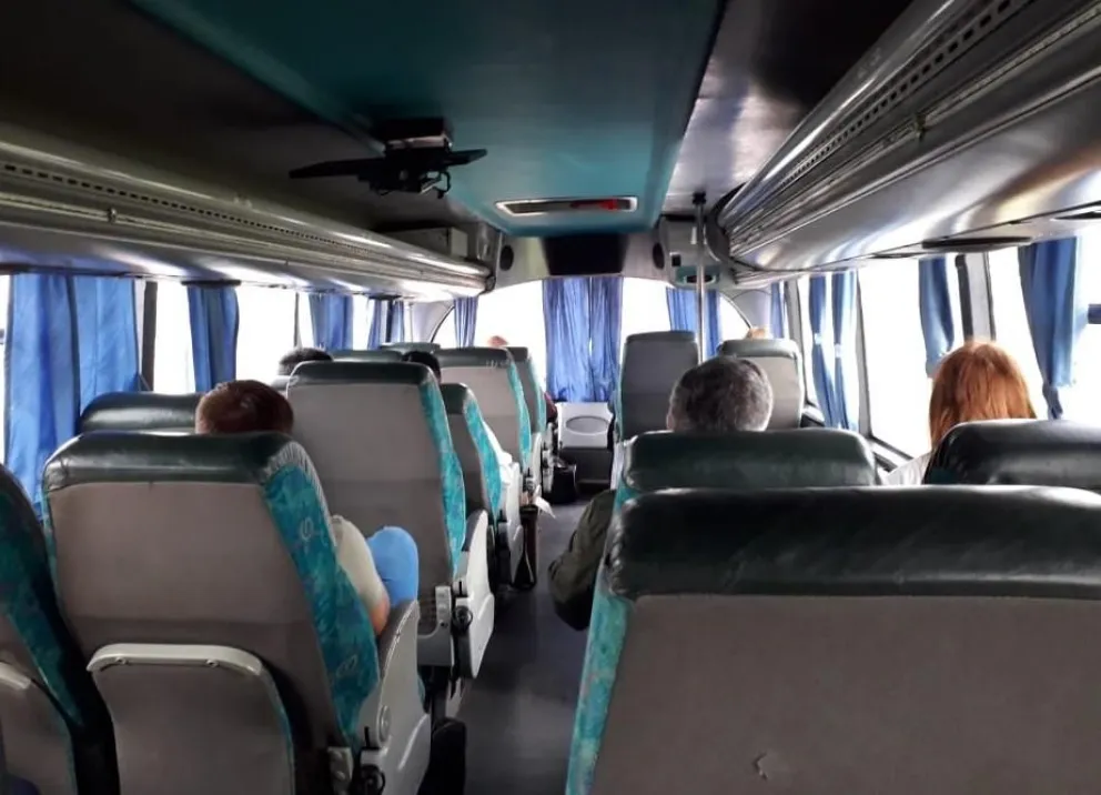 El hecho causó conmoción por haberse perpetrado a la vista de los otros pasajeros en pleno viaje. Foto ilustrativa