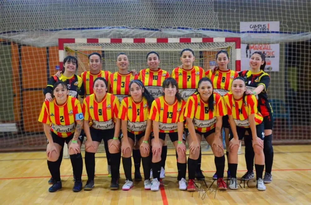 El plantel femenino corre contra reloj para poder llegar a San Luis. Foto gentileza