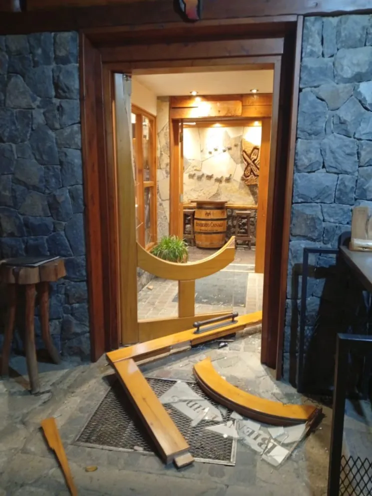 El atraco ocurrió cerca de la 1 de la madrugada. Foto: Prensa Policía de Río Negro.